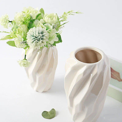 Vase de Fleurs en Céramique – Élégance et Artisanat pour un Intérieur Raffiné