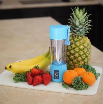 Mini blender portable