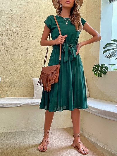 Robe Midi plissée à manches courtes